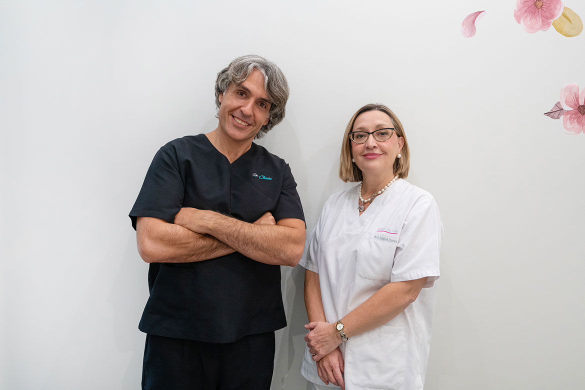 Doctor Chicón y Doctora Flores